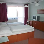 Ostrov Garni Hotel 3*