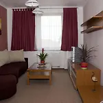 Hotel Ostrov Garni