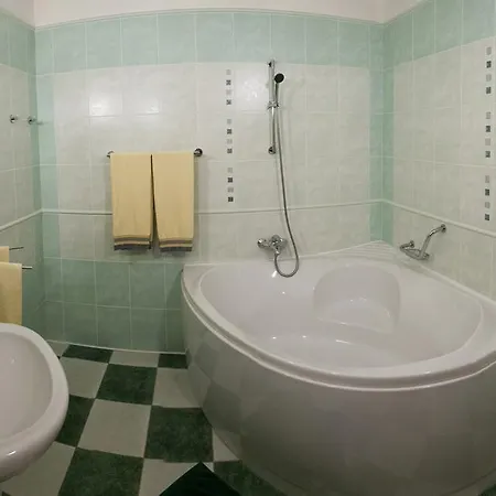 Ostrov Garni Hotel 3*