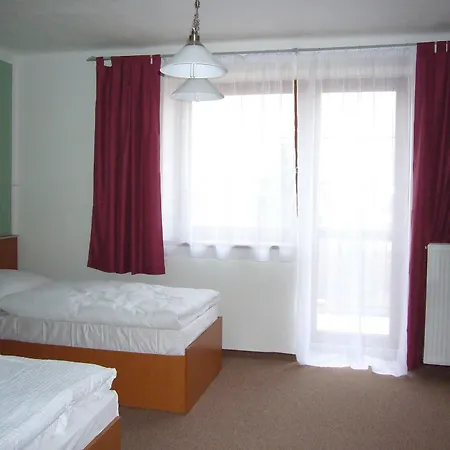 Ostrov Garni Hotel 3*
