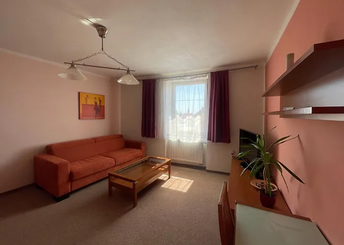Ostrov Garni Hotel