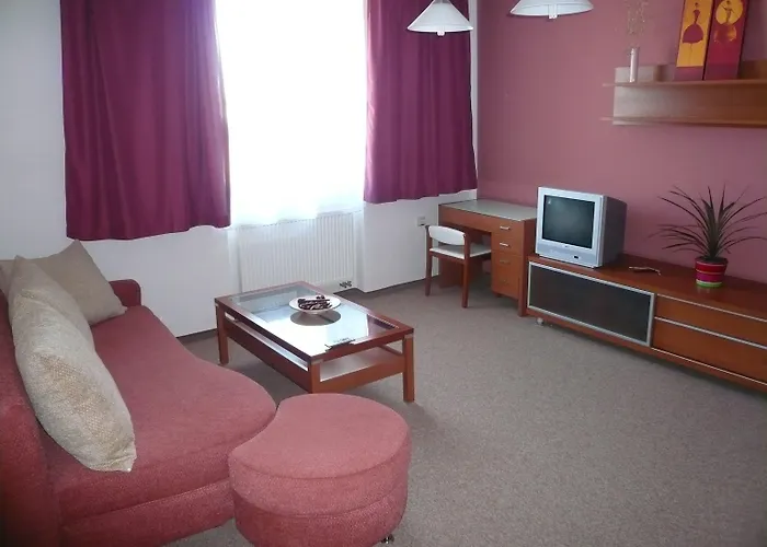 Ostrov Garni 3*