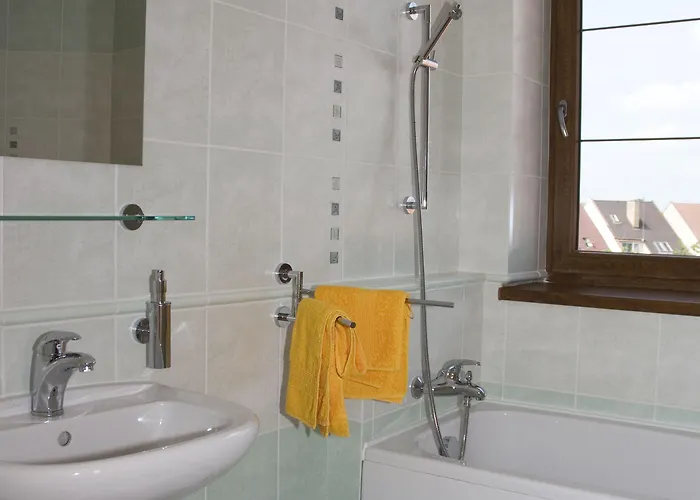 Hotel Ostrov Garni