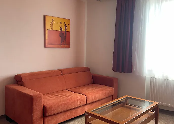 호텔 Ostrov Garni 3*